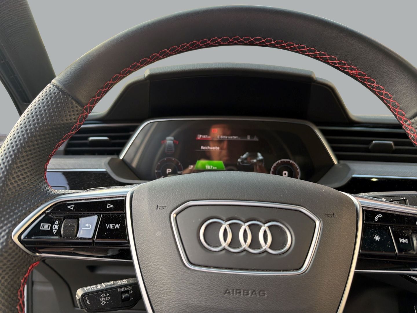 Fahrzeugabbildung Audi Q8 Sportback 55 quattro S line HUD+PANO+NAVI+LED