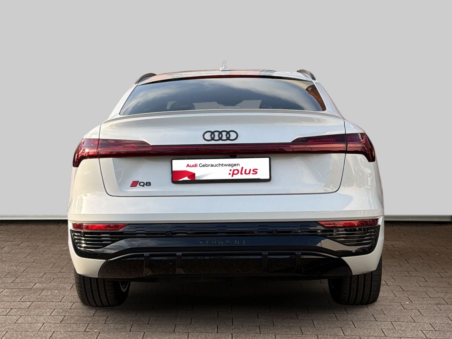 Fahrzeugabbildung Audi Q8 Sportback 55 quattro S line HUD+PANO+NAVI+LED
