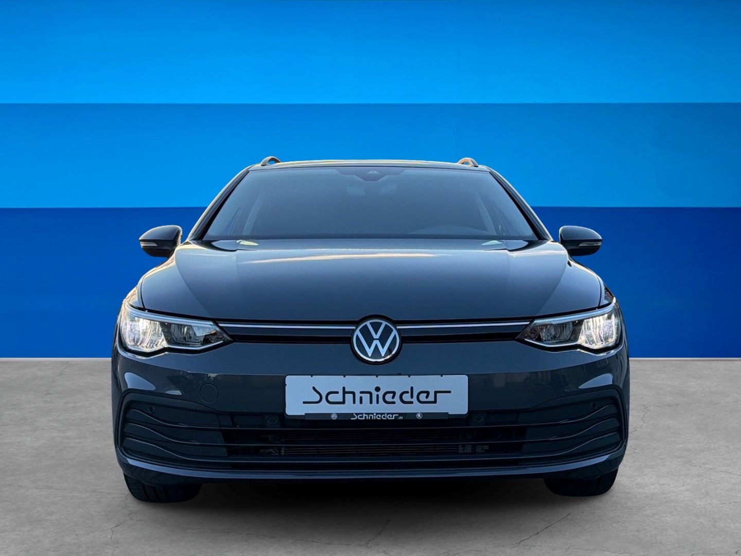 Fahrzeugabbildung Volkswagen Golf 8 2.0 TDI Life Navi Rückfahrkamera - mit KI generiert/bearbeitet