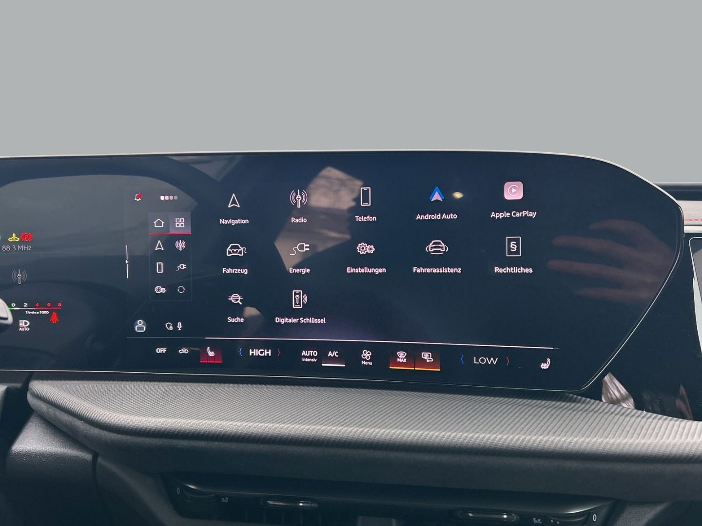 Fahrzeugabbildung Audi Q5 edition one e-hybrid quattro HUD+AHK+PANO+LED