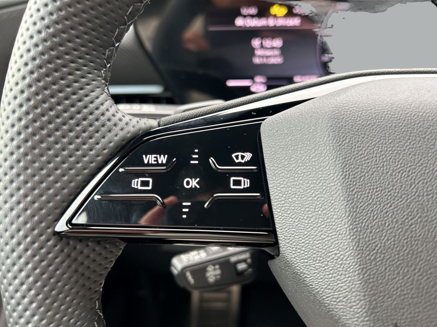 Fahrzeug 13 Fahrzeugabbildung Audi Q6 e-tron Sportback performance 225 kW HUD+AHK+P