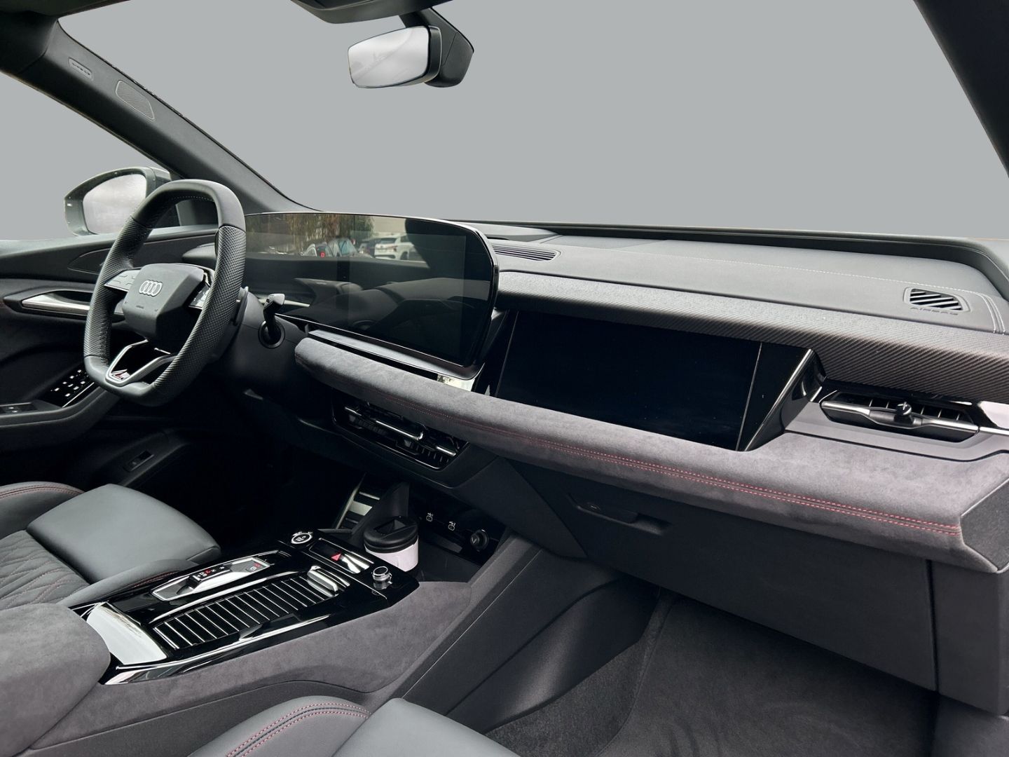 Fahrzeug 16 Fahrzeugabbildung Audi Q6 e-tron Sportback performance 225 kW HUD+AHK+P