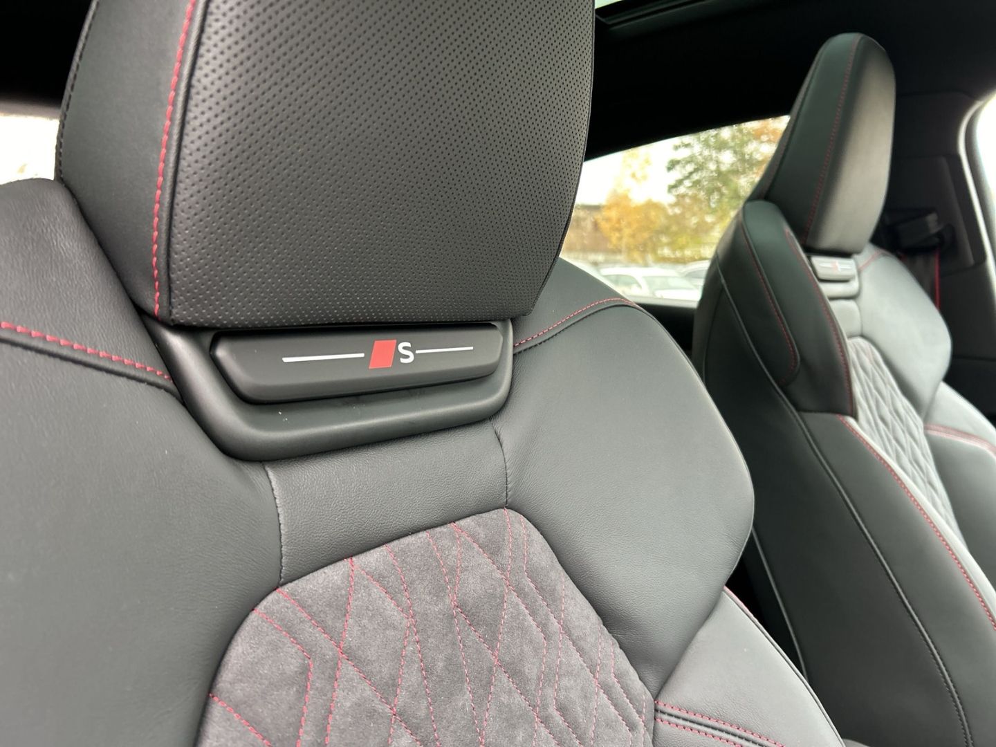 Fahrzeug 20 Fahrzeugabbildung Audi Q6 e-tron Sportback performance 225 kW HUD+AHK+P