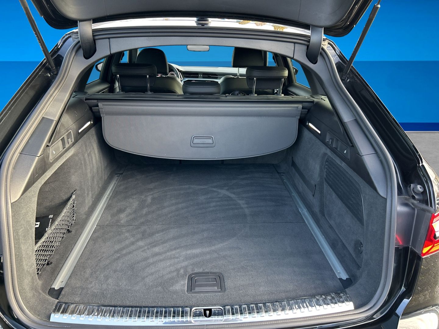 Fahrzeugabbildung Audi A6 Avant 40 TDI S line PANO+LED+KAMERA+NAVI+LEDE