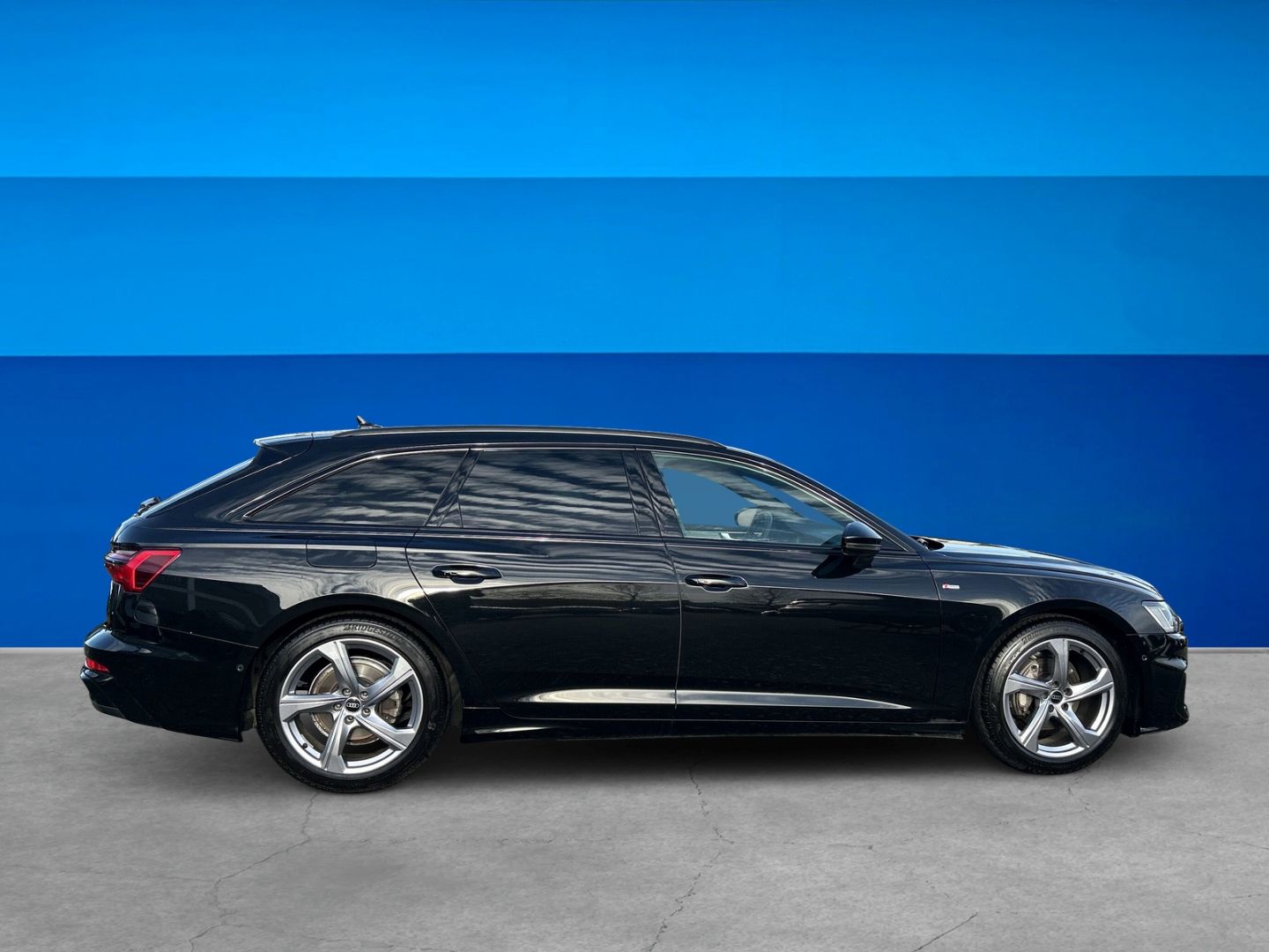 Fahrzeugabbildung Audi A6 Avant 40 TDI S line PANO+LED+KAMERA+NAVI+LEDE