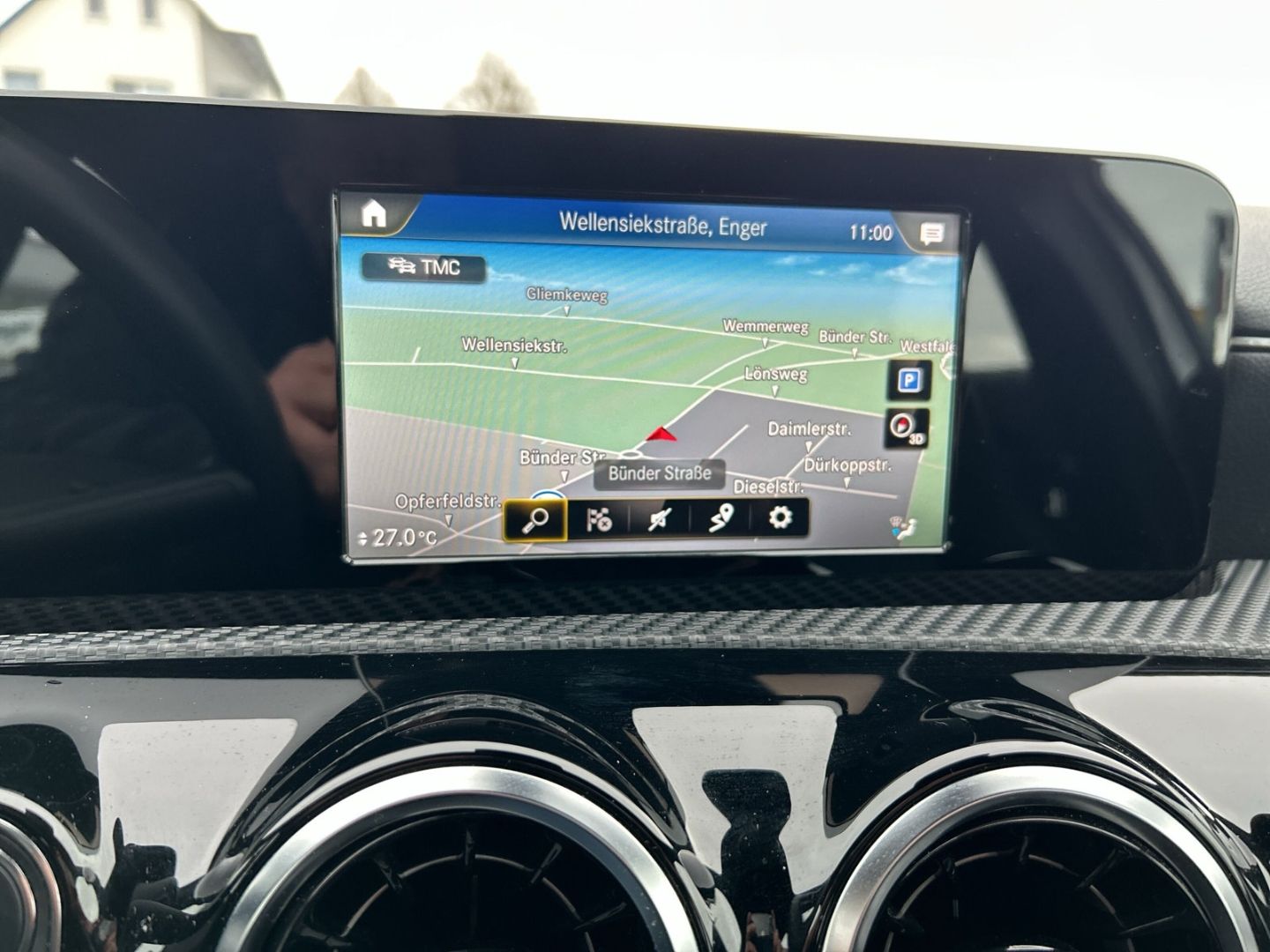 Fahrzeug 15 Fahrzeugabbildung Mercedes-Benz A 250 -Klasse EU6d-T (177.046) Navi Digitales Co - mit KI generiert/bearbeitet