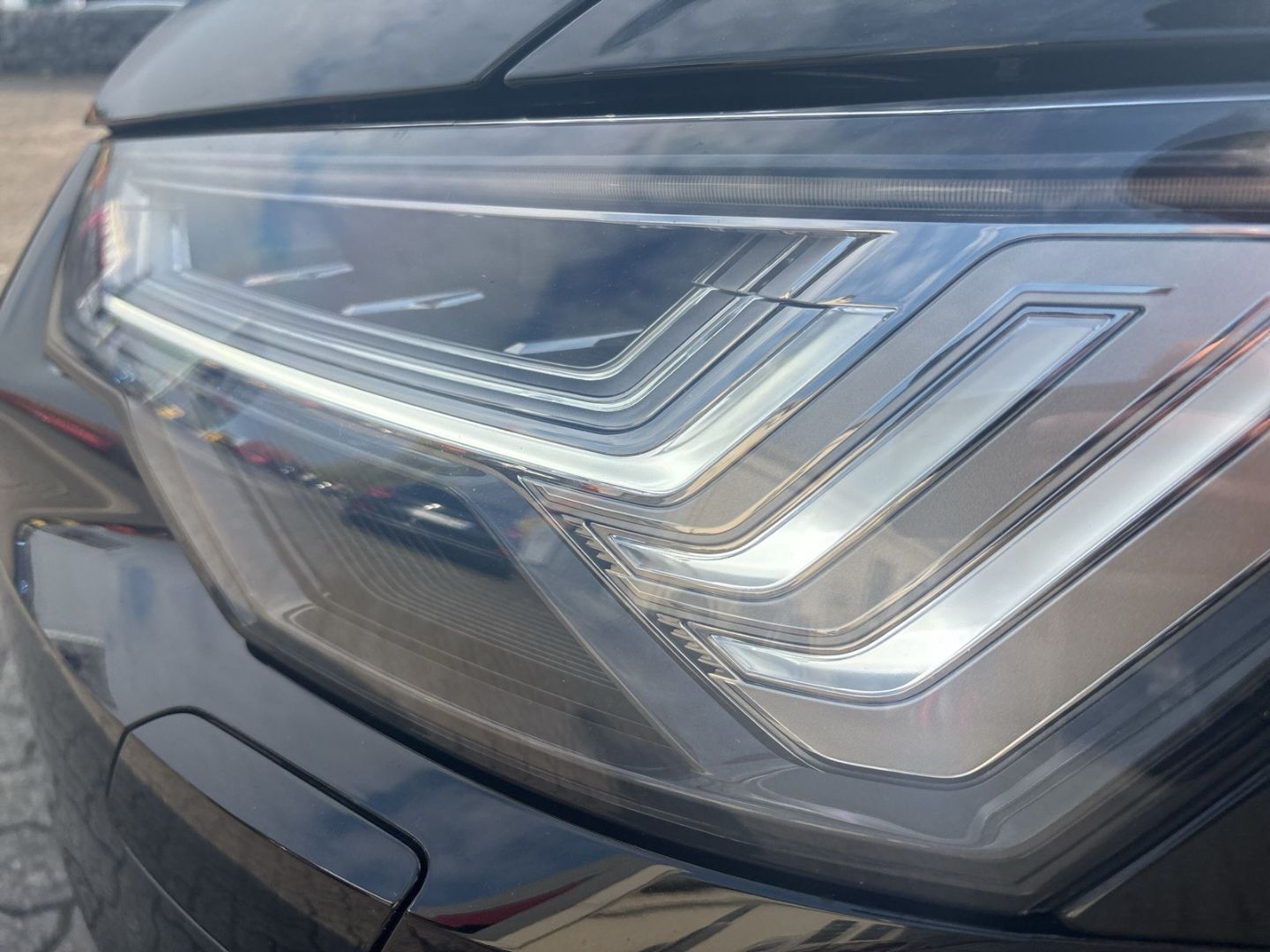 Fahrzeugabbildung Audi A6 ALLROAD 40 TDI LED+AHK+LUFTFEDERUNG+VIRTUAL