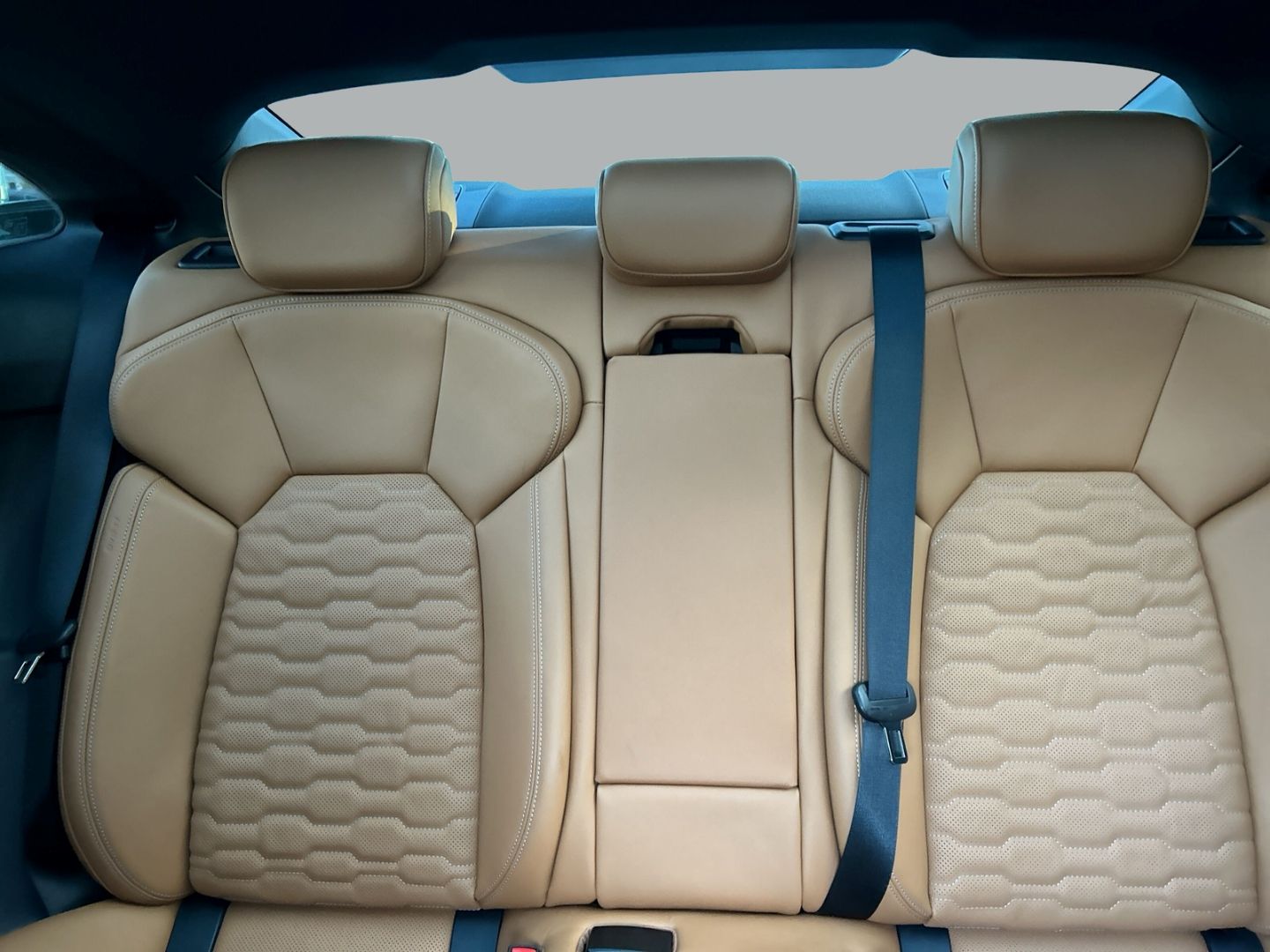 Fahrzeugabbildung Audi e-tron GT LED+PANO+ Panorama+MASSAGE+VIRTUAL