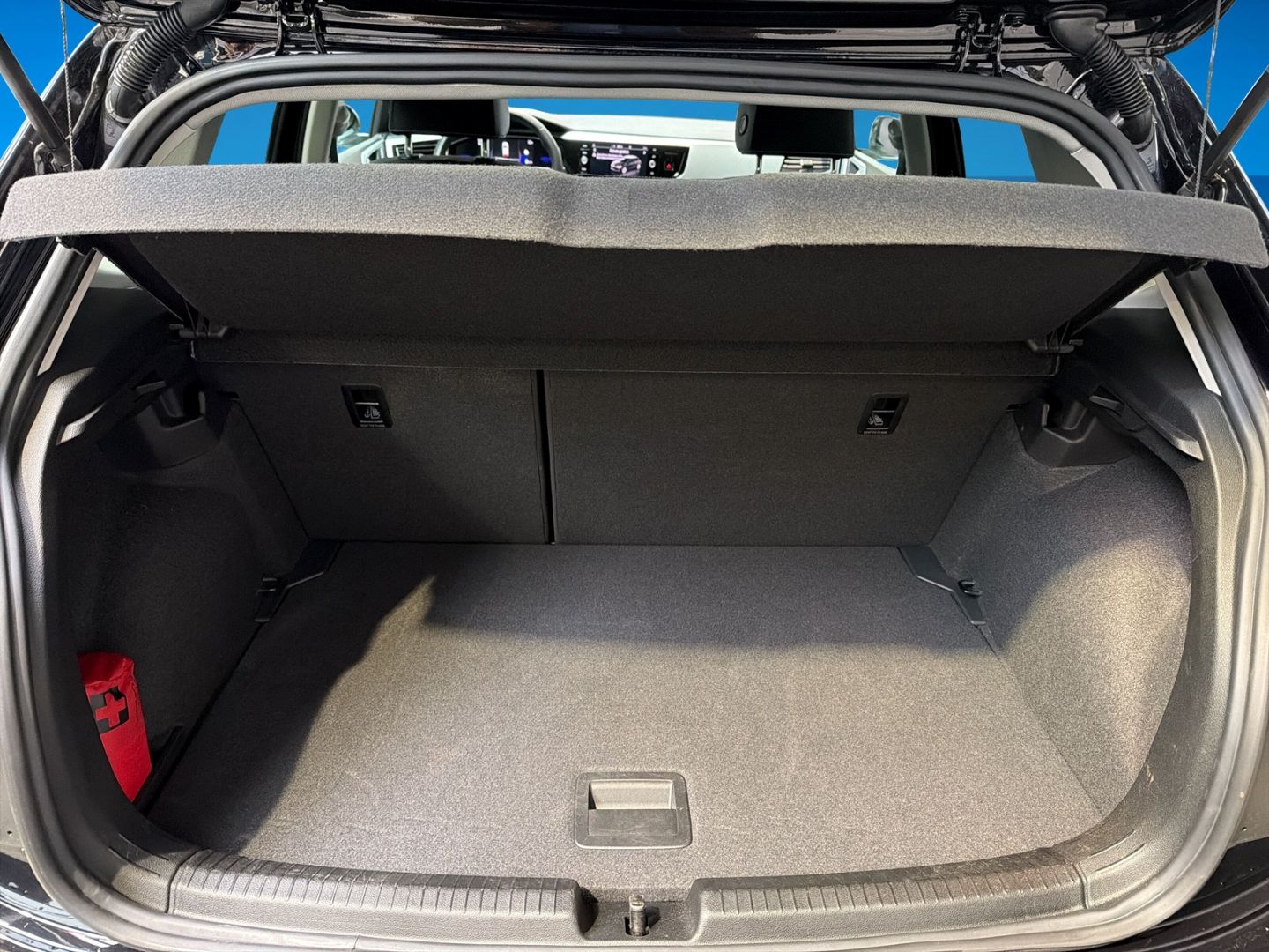 Fahrzeugabbildung Volkswagen Polo 1.0 TSI Goal Rear View AHK Clima Navi LED