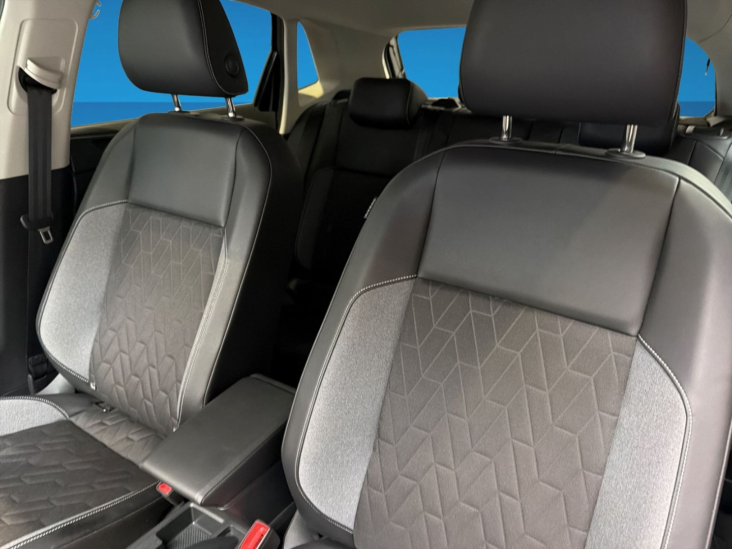 Fahrzeugabbildung Volkswagen Polo 1.0 TSI Goal Rear View AHK Clima Navi LED