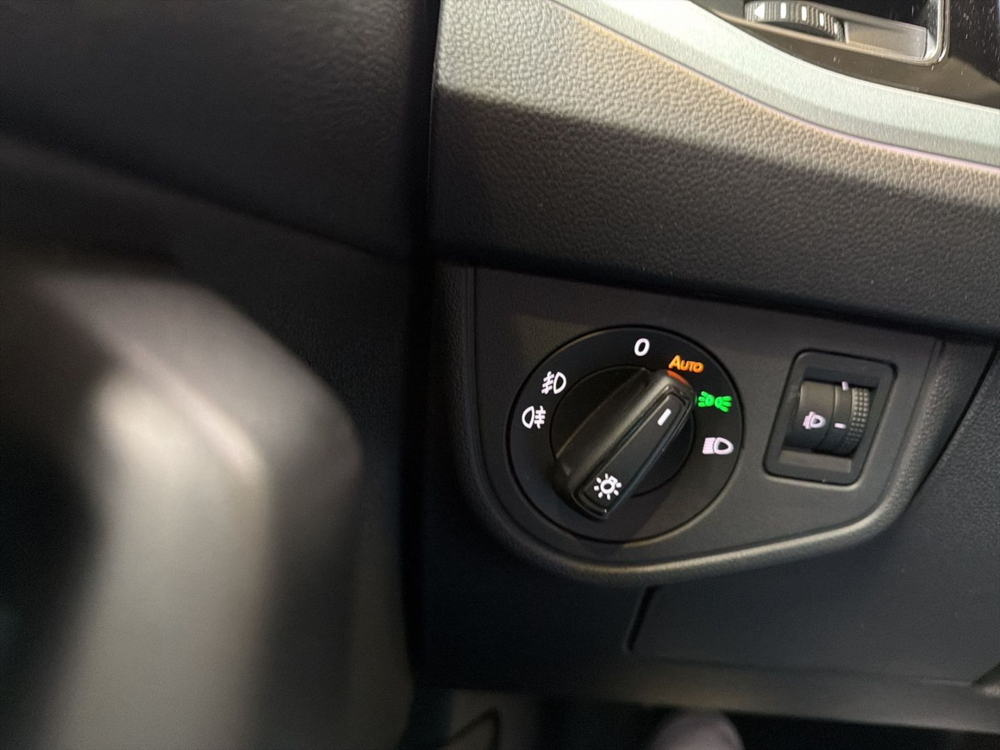 Fahrzeugabbildung Volkswagen Polo 1.0 TSI Goal Rear View AHK Clima Navi LED