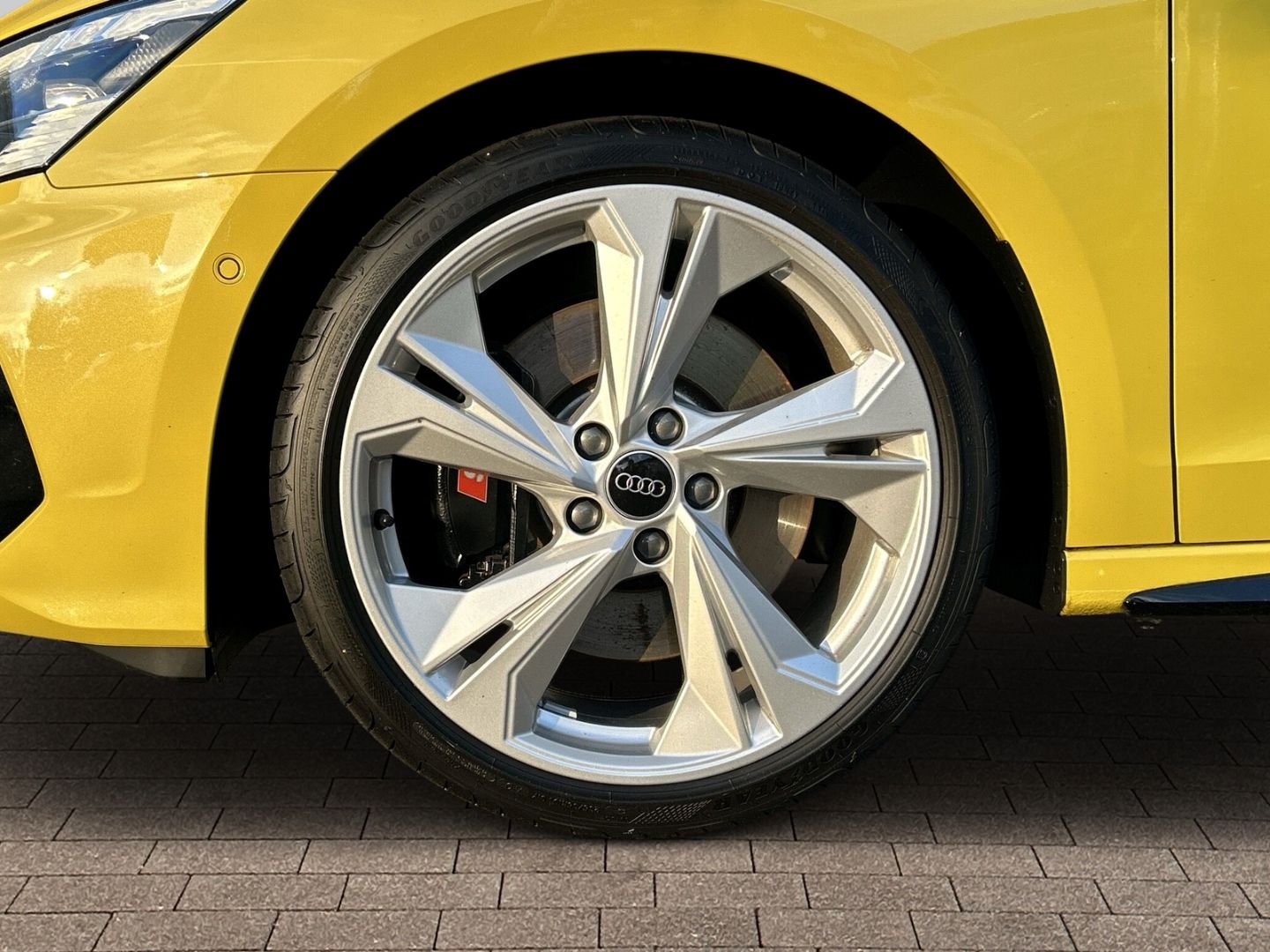 Fahrzeugabbildung Audi S3 Sportback 2.0 TFSI quattro MATRIX-LED+B&O+KAM