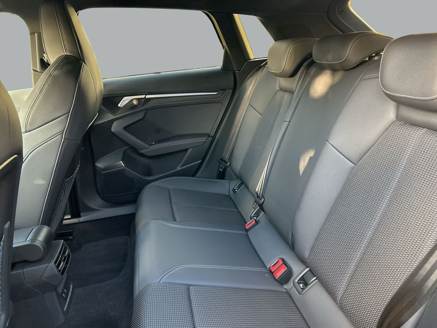 Fahrzeugabbildung Audi S3 Sportback 2.0 TFSI quattro MATRIX-LED+B&O+KAM