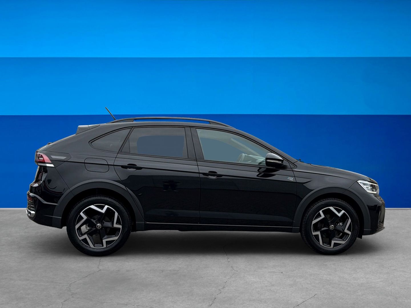 Fahrzeugabbildung Volkswagen Taigo R-Line 1.5 TSI Rear View IQ.DRIVE Navi - mit KI generiert/bearbeitet