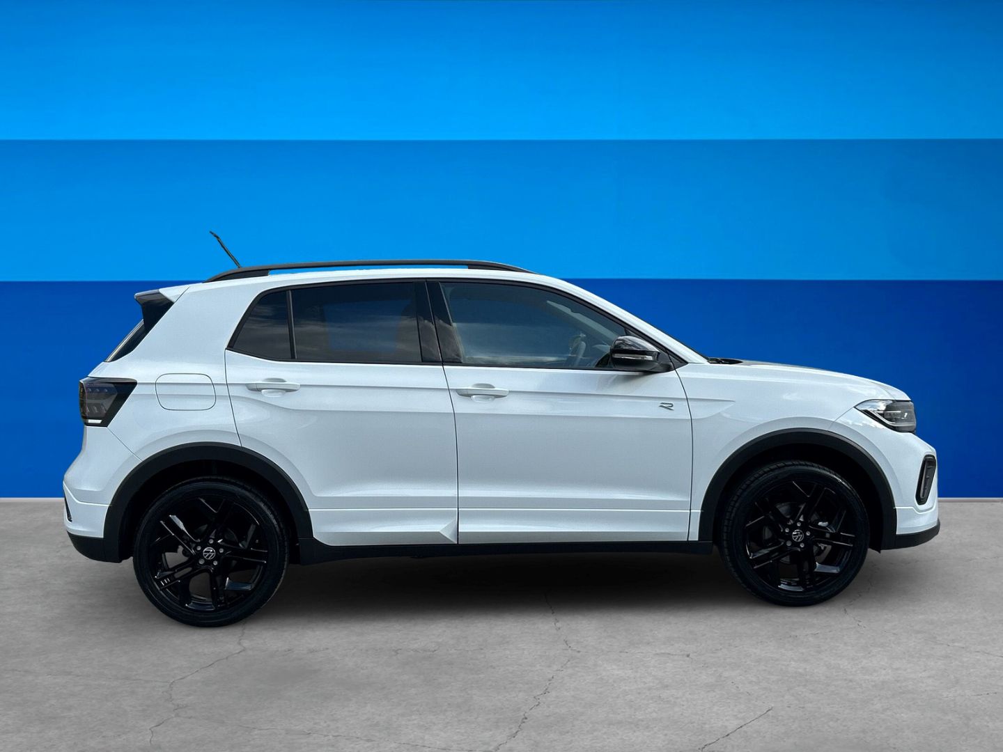 Fahrzeugabbildung Volkswagen T-Cross R-Line 1.5l TSI AHK REAR VIEW IQ.LIGHT B