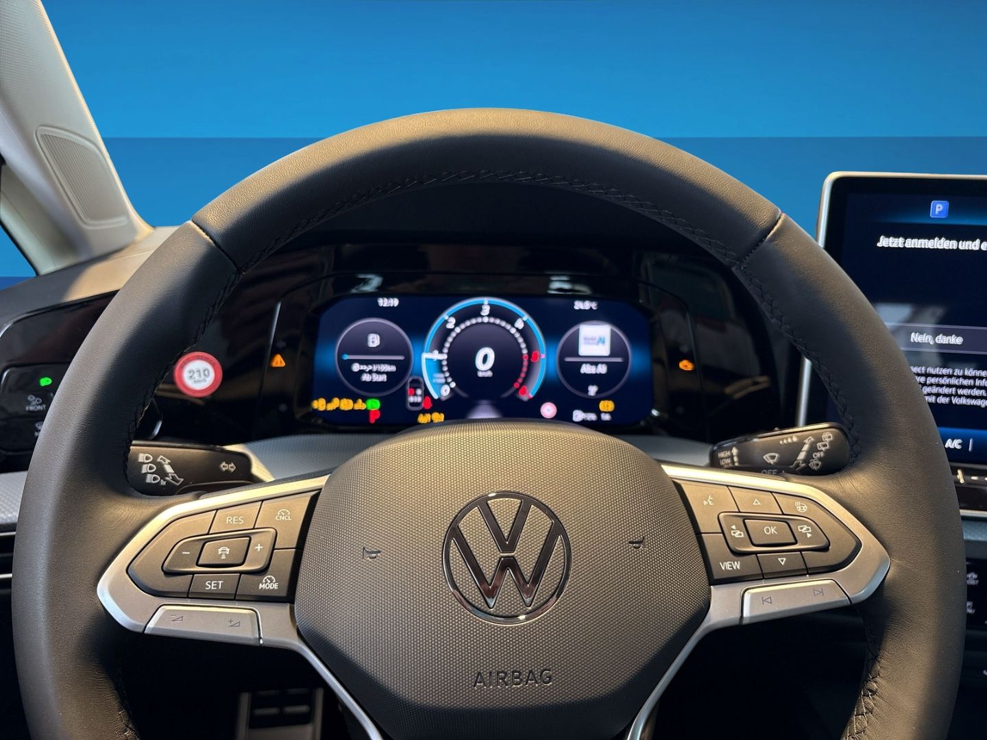 Fahrzeugabbildung Volkswagen Golf Energy 2,0 l TDI AHK AREA VIEW LED+ DISCOVE - mit KI generiert/bearbeitet