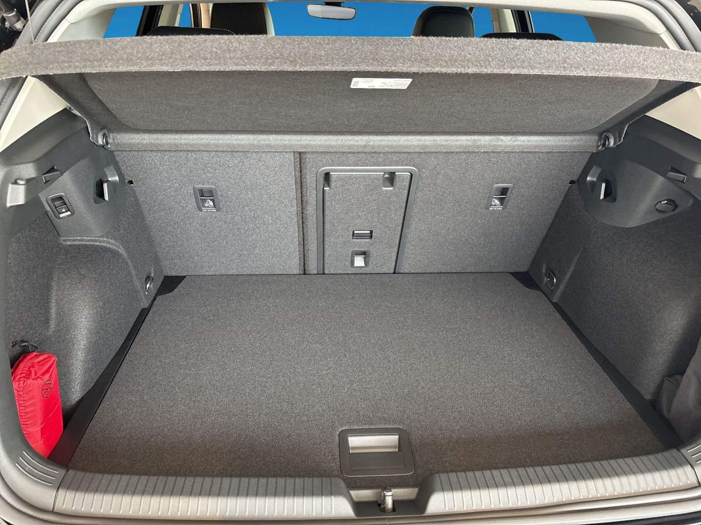 Fahrzeugabbildung Volkswagen Golf Energy 2,0 l TDI AHK AREA VIEW LED+ DISCOVE - mit KI generiert/bearbeitet