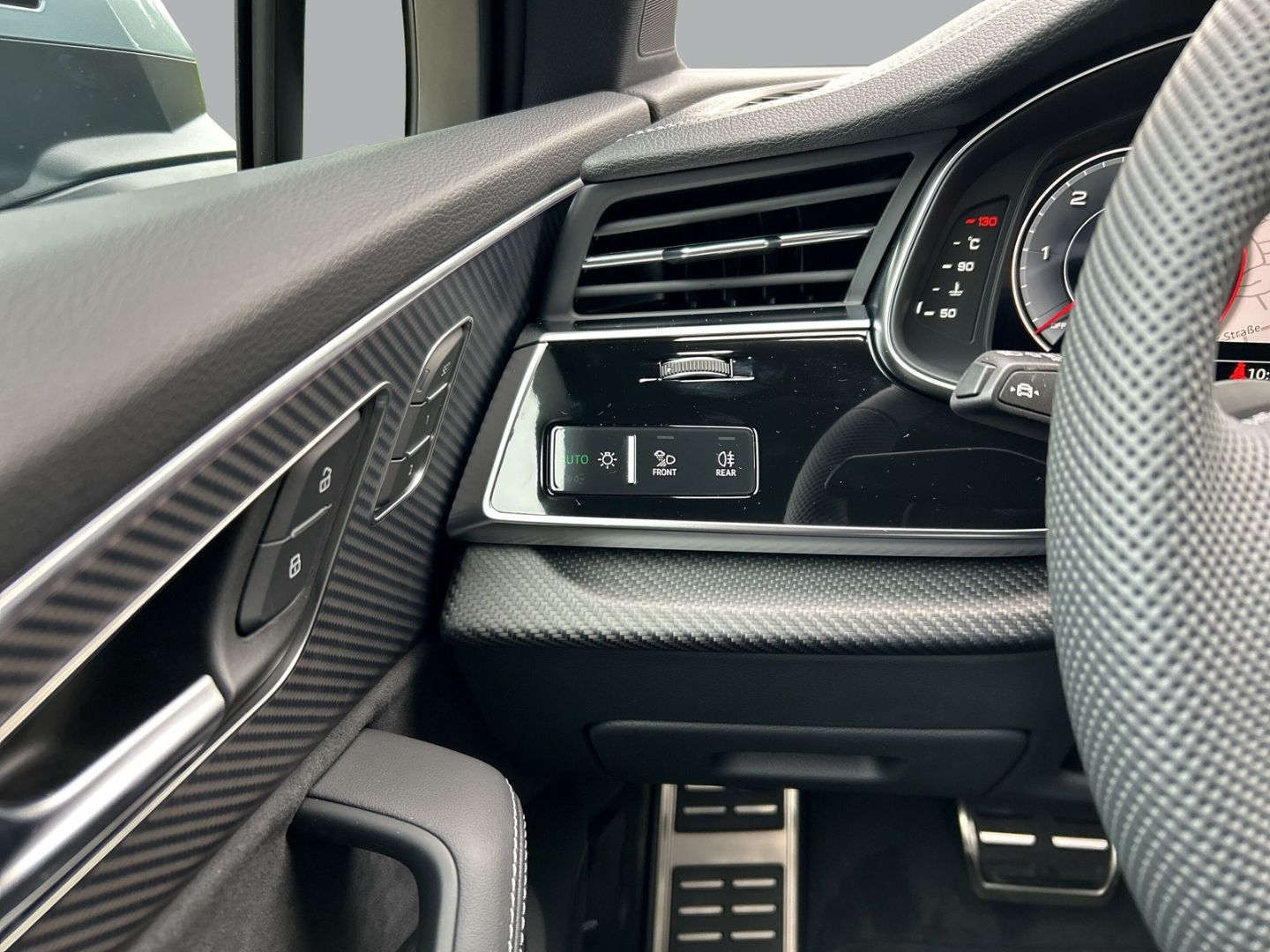 Fahrzeugabbildung Audi Q7 50 TDI S-LINE+HUD+PANO+AHK+LEDER+STANDHZG+MAT