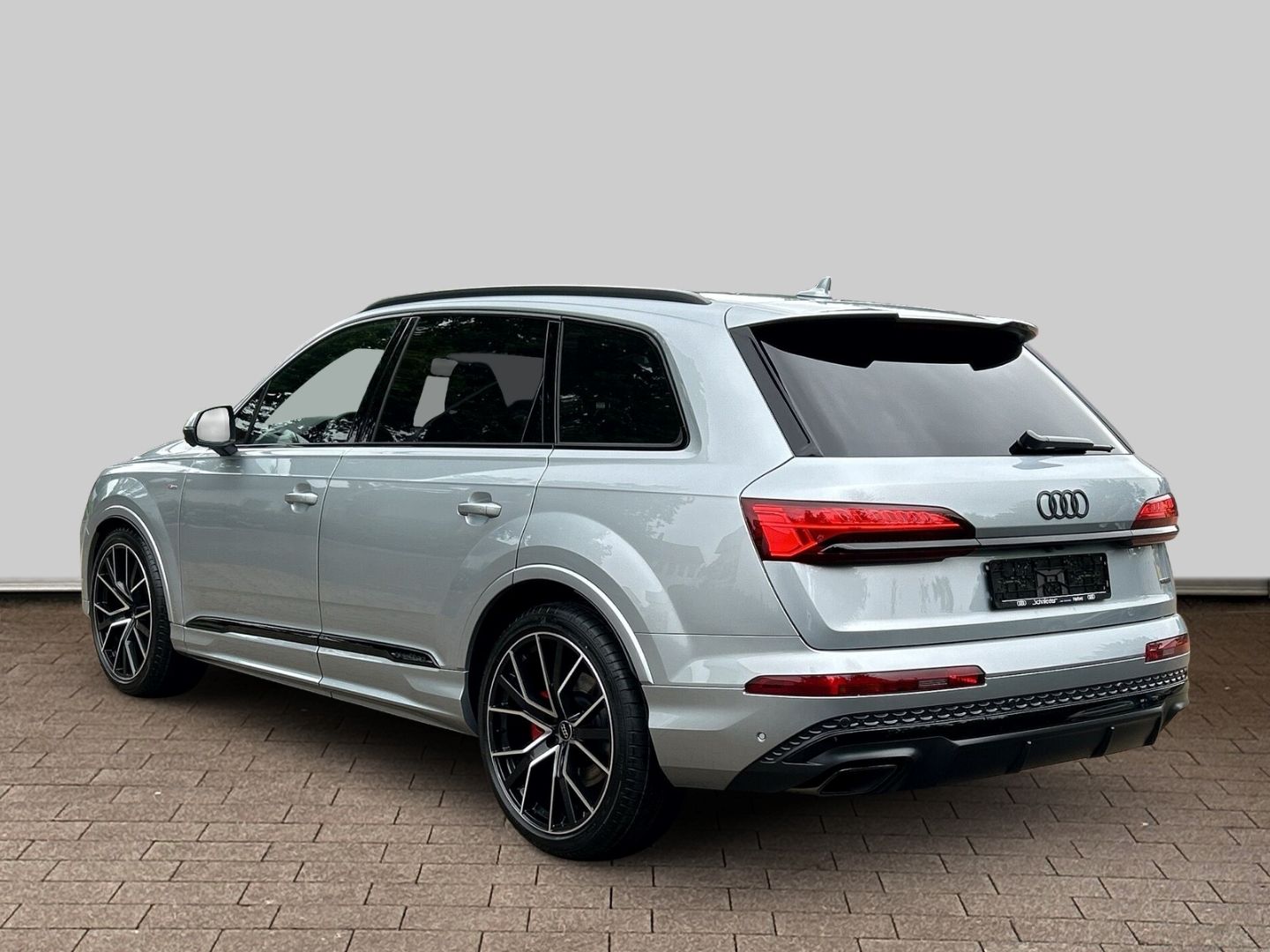 Fahrzeugabbildung Audi Q7 50 TDI S-LINE+HUD+PANO+AHK+LEDER+STANDHZG+MAT