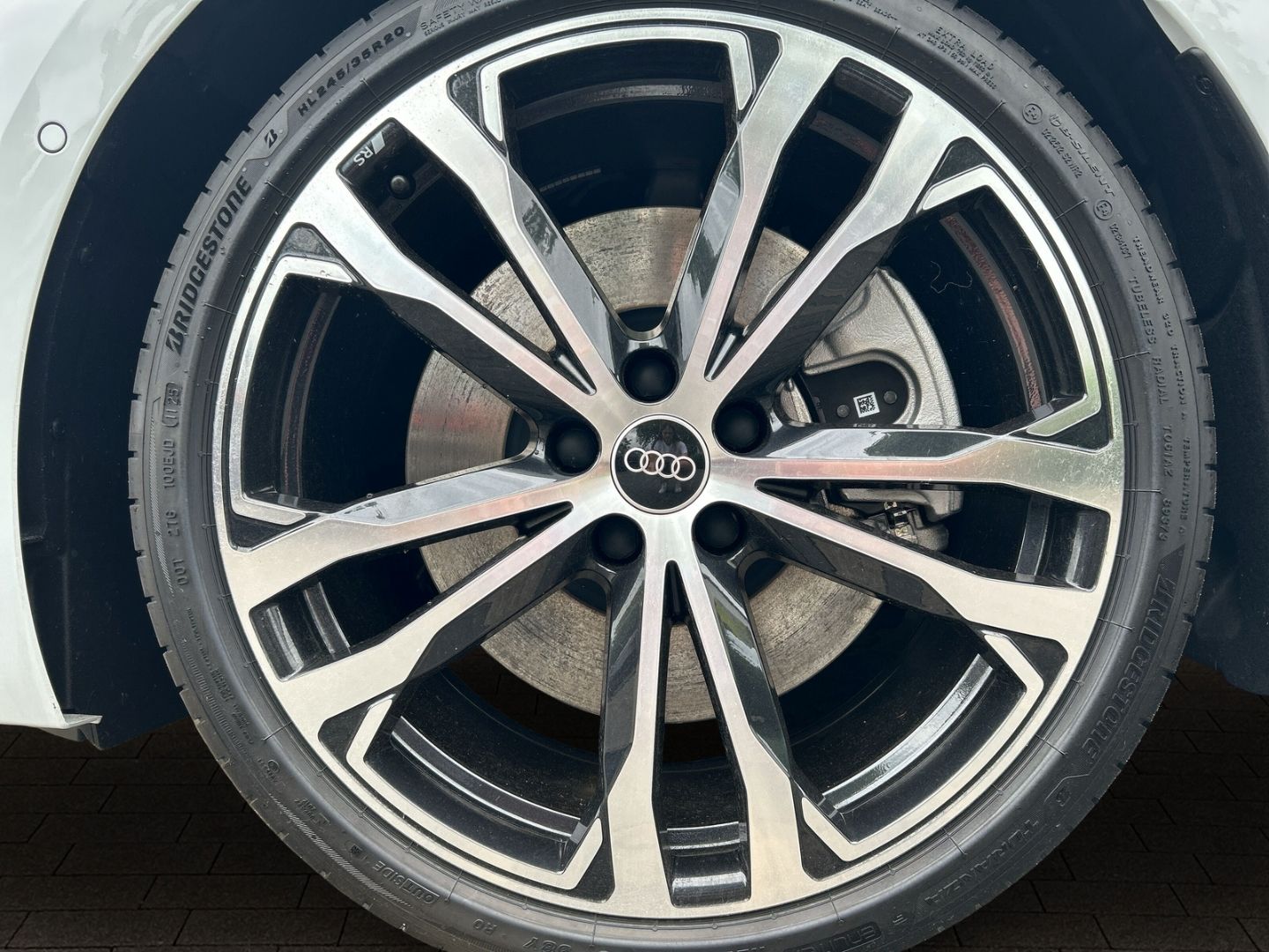 Fahrzeugabbildung Audi A5 AVANT e-HYBRID 220 kW LED+PANO,B&O,