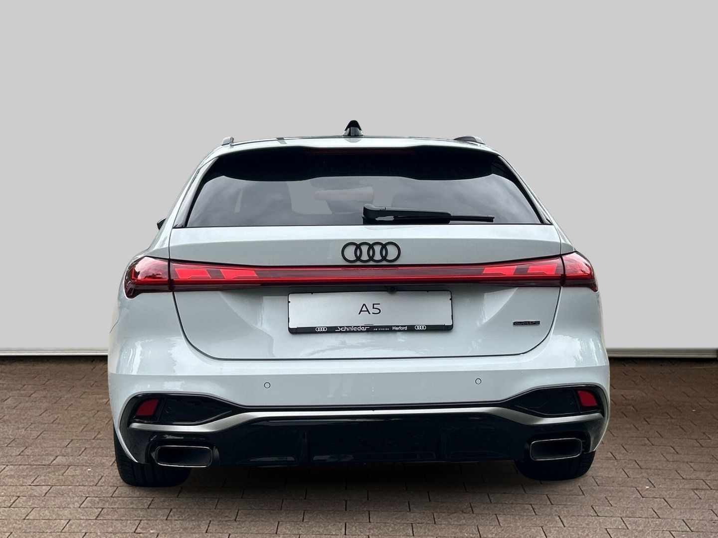 Fahrzeugabbildung Audi A5 AVANT e-HYBRID 220 kW LED+PANO,B&O,