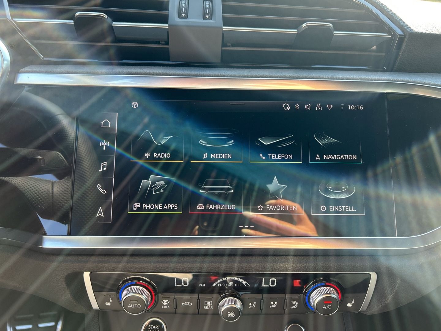 Fahrzeugabbildung Audi Q3 advanced 40 TFSI quattro S-tronic+AHK+LEDER+M