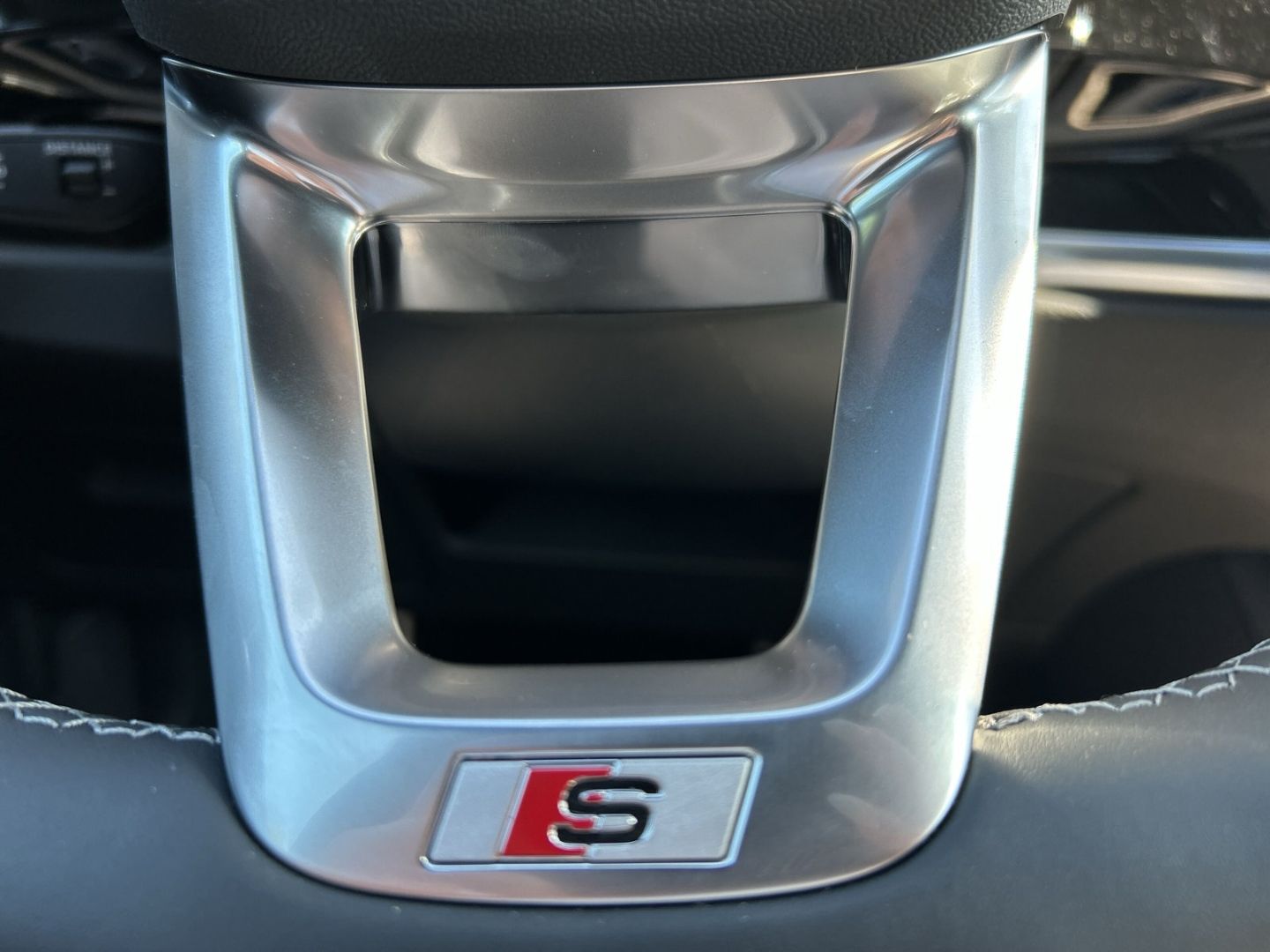 Fahrzeugabbildung Audi Q3 advanced 40 TFSI quattro S-tronic+AHK+LEDER+M