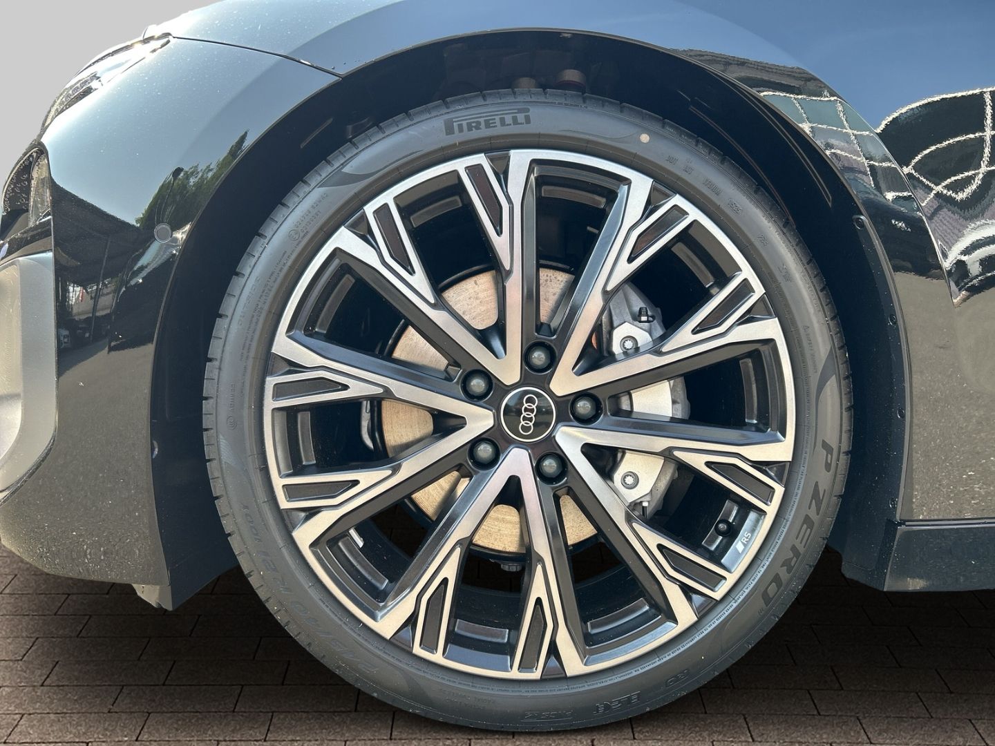 Fahrzeugabbildung Audi A6 e-tron Avant performance 270 kW HUD+Luftfeder