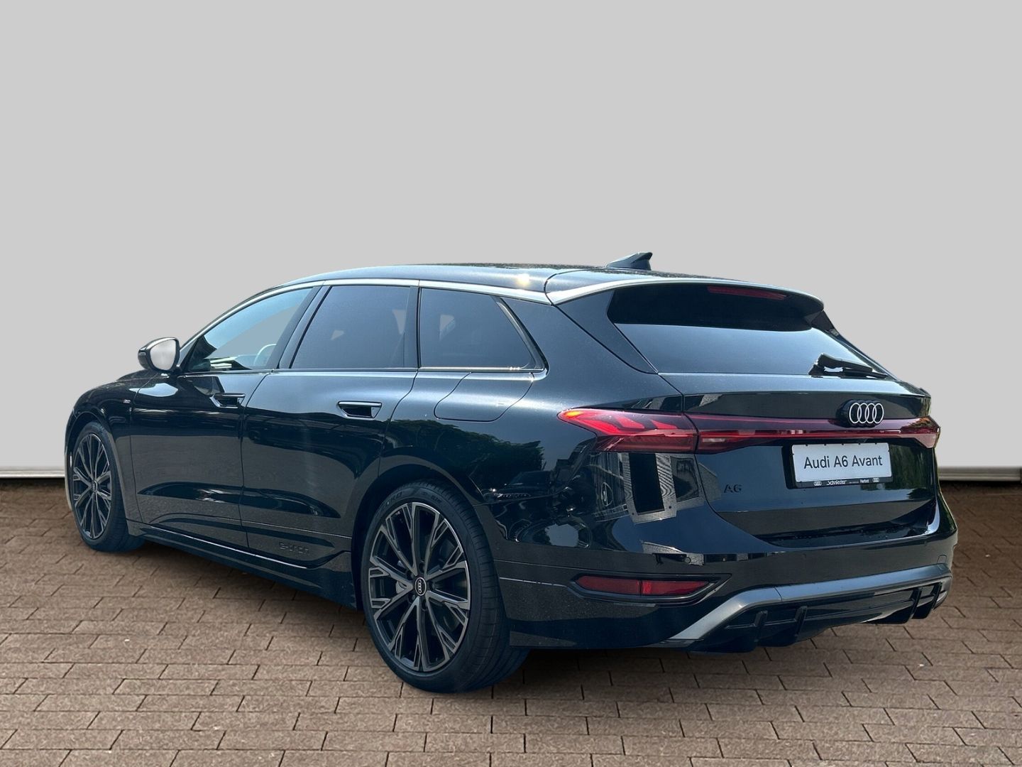 Fahrzeugabbildung Audi A6 e-tron Avant performance 270 kW HUD+Luftfeder