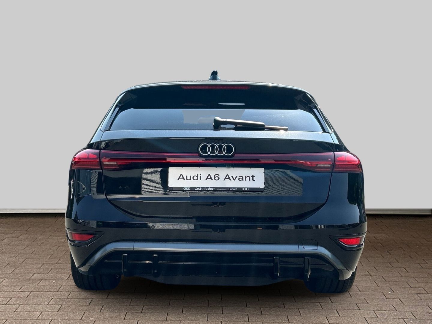 Fahrzeugabbildung Audi A6 e-tron Avant performance 270 kW HUD+Luftfeder