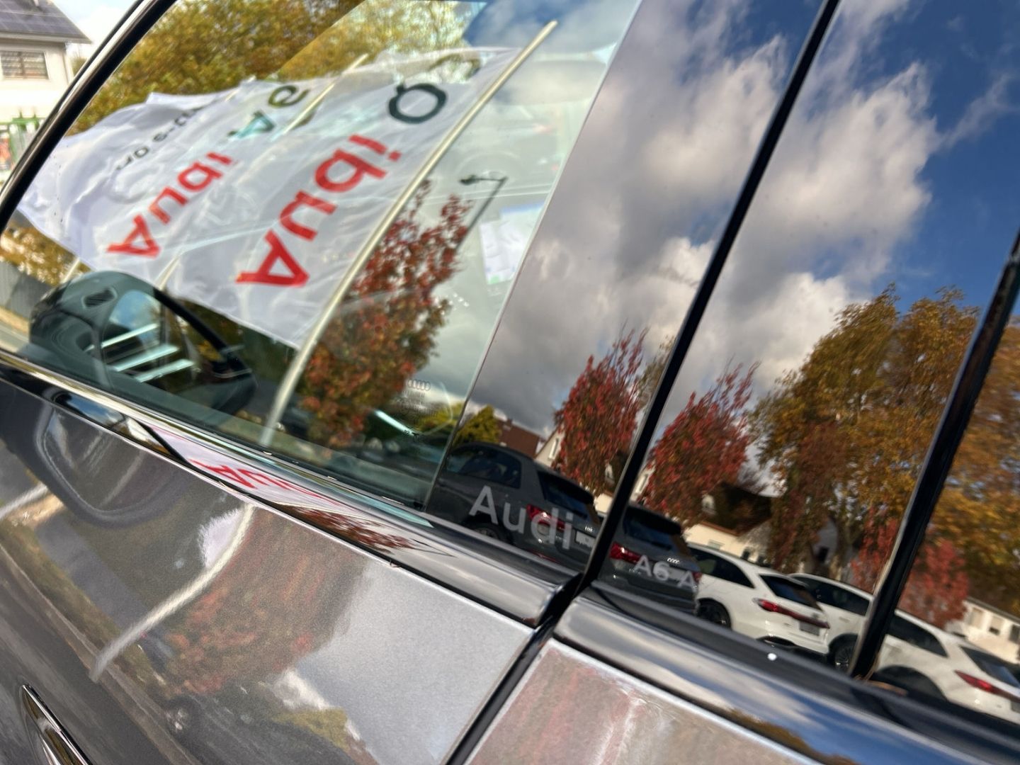 Fahrzeug 24 Fahrzeugabbildung Audi A6 Avant edition one 2.0 TDI S-line+HUD+NAVI+LED