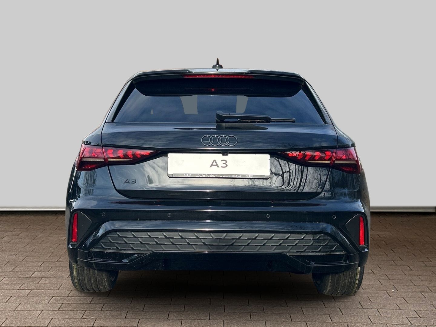 Fahrzeugabbildung Audi A3 Sportback 40 TFSI e S-line PANO+NAVI+LEDER+VI