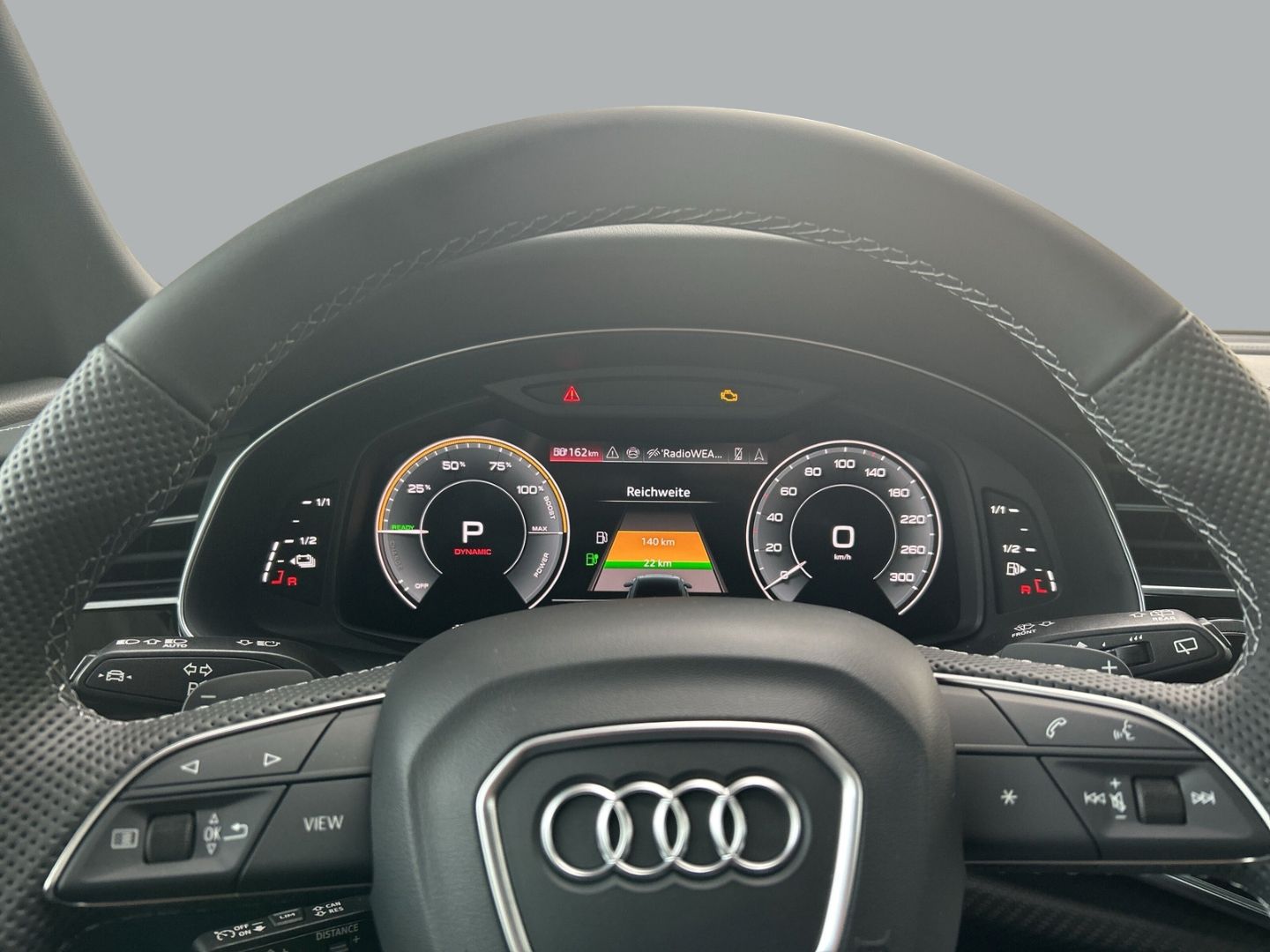 Fahrzeugabbildung Audi Q8 TFSI e S-LINE+HUD+AHK+PANO+MATRIX-LED+LEDER+K