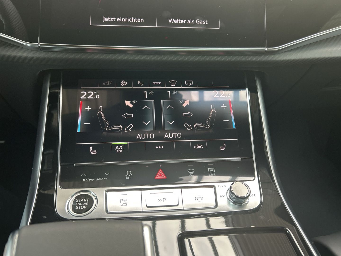 Fahrzeugabbildung Audi Q8 TFSI e S-LINE+HUD+AHK+PANO+MATRIX-LED+LEDER+K