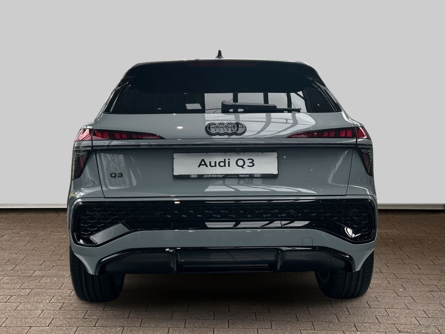 Fahrzeug 10 Fahrzeugabbildung Audi Q3 TDI S-tronic S-LINE+NAVI+LED+SPORTSITZE