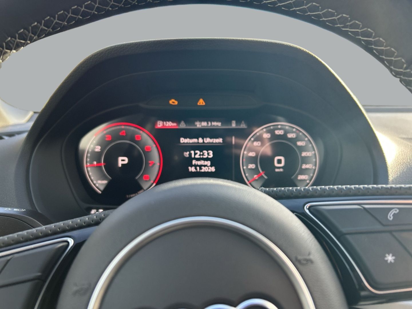 Fahrzeug 14 Fahrzeugabbildung Audi Q2 advanced 35 TFSI S-tronic AHK+LEDER+LED+KAMER