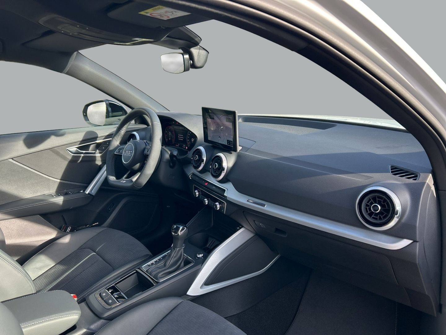 Fahrzeug 18 Fahrzeugabbildung Audi Q2 advanced 35 TFSI S-tronic AHK+LEDER+LED+KAMER