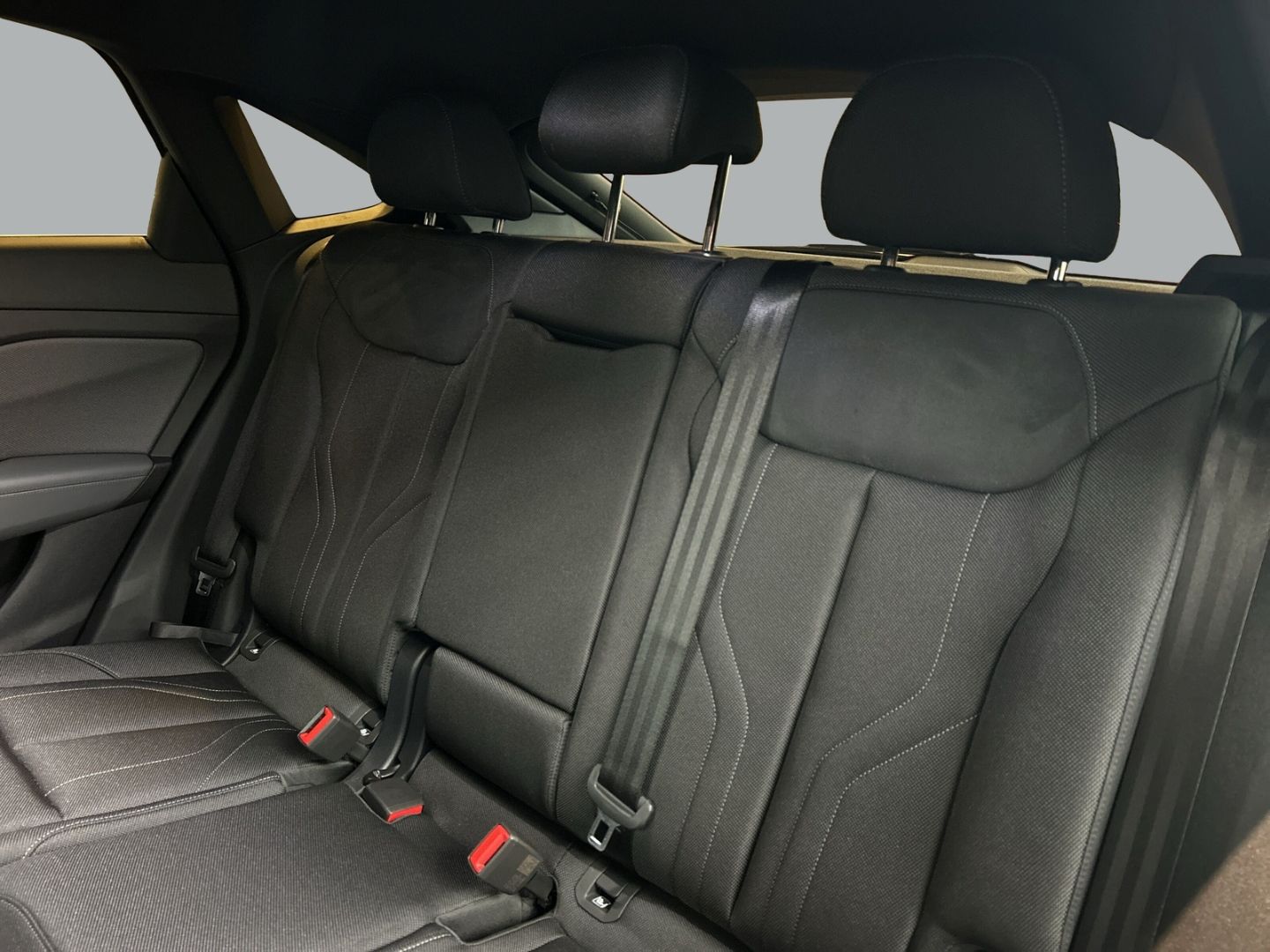 Fahrzeugabbildung Audi Q3 Sportback e-hybrid 200 kW S-LINE+NAVI+LED+CAR