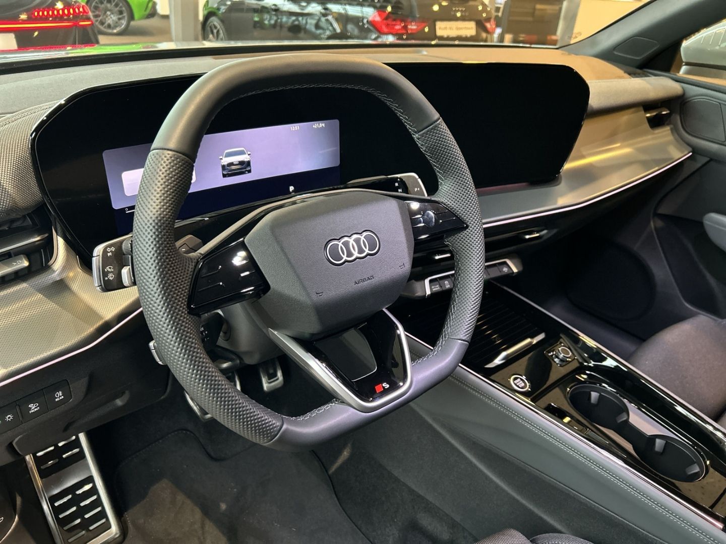 Fahrzeugabbildung Audi Q3 Sportback e-hybrid 200 kW S-LINE+NAVI+LED+CAR