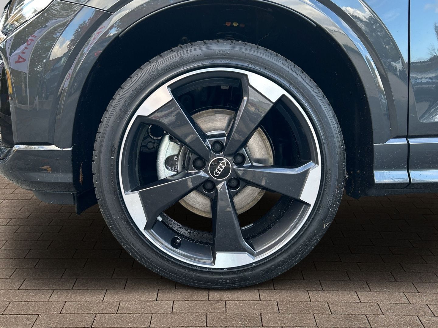 Fahrzeugabbildung Audi Q2 advanced 35 TFSI S tronic+AHK+LEDER+LED+KAMER