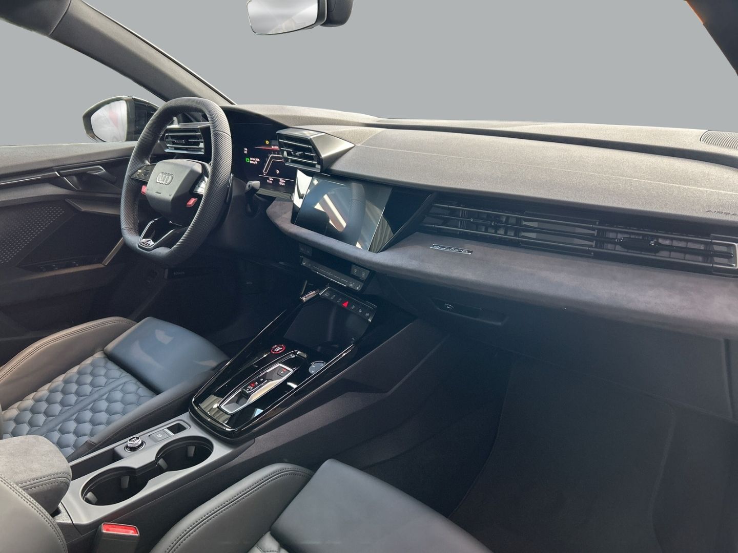 Fahrzeugabbildung Audi RS3 SPORTBACK+LED+PANO+HUD+280KM/H+KAMERA