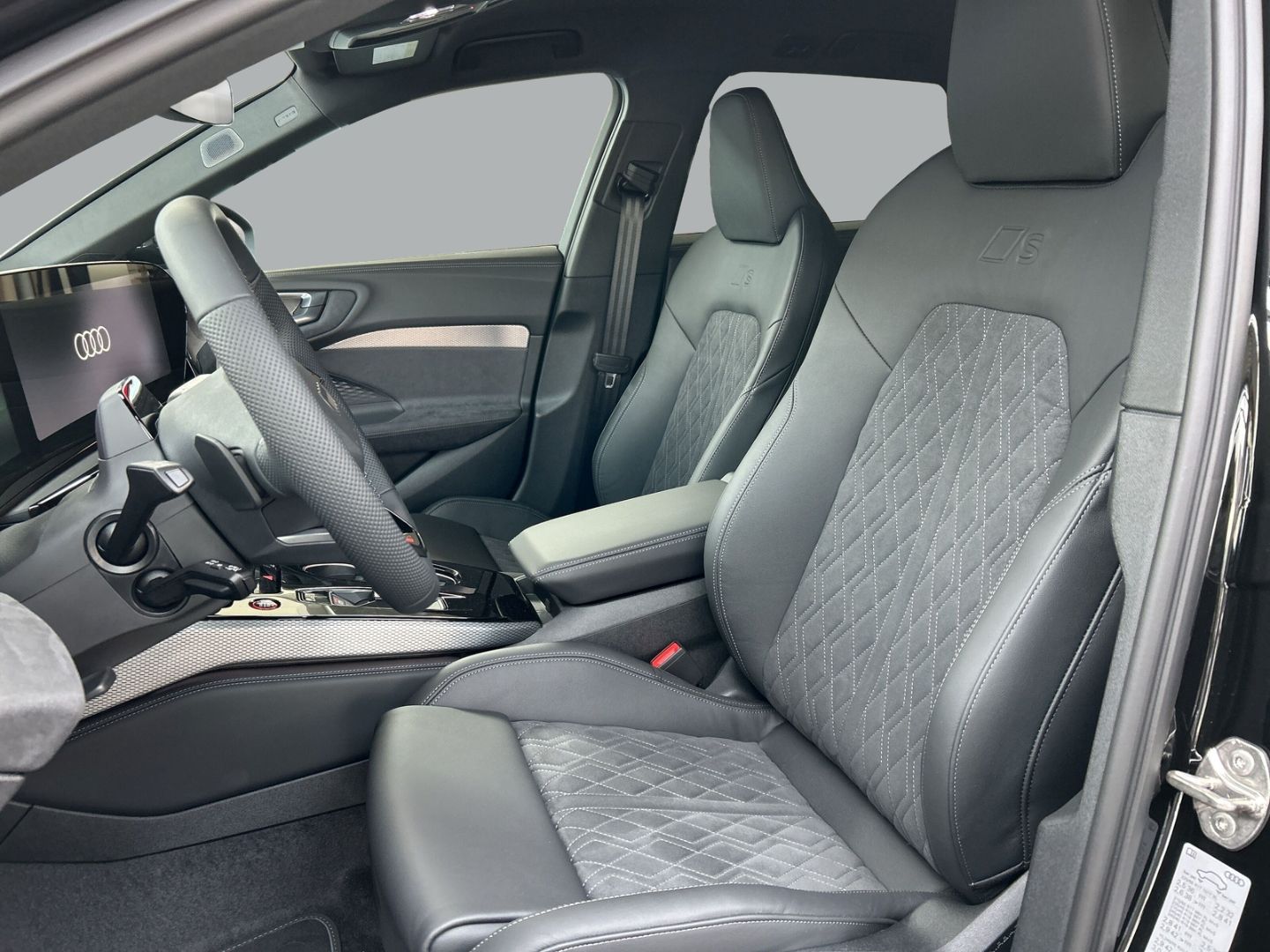 Fahrzeugabbildung Audi A5 TDI AVANT QUATTRO+LED+AHK+B&O+MEMORY+KAMERA