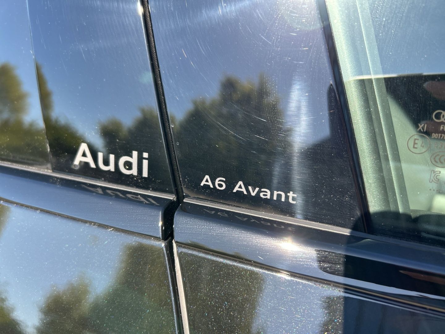 Fahrzeugabbildung Audi A6 3.0 AVANT TDI 220 kW+HUD+AHK+KAMERA+B&O+TECH