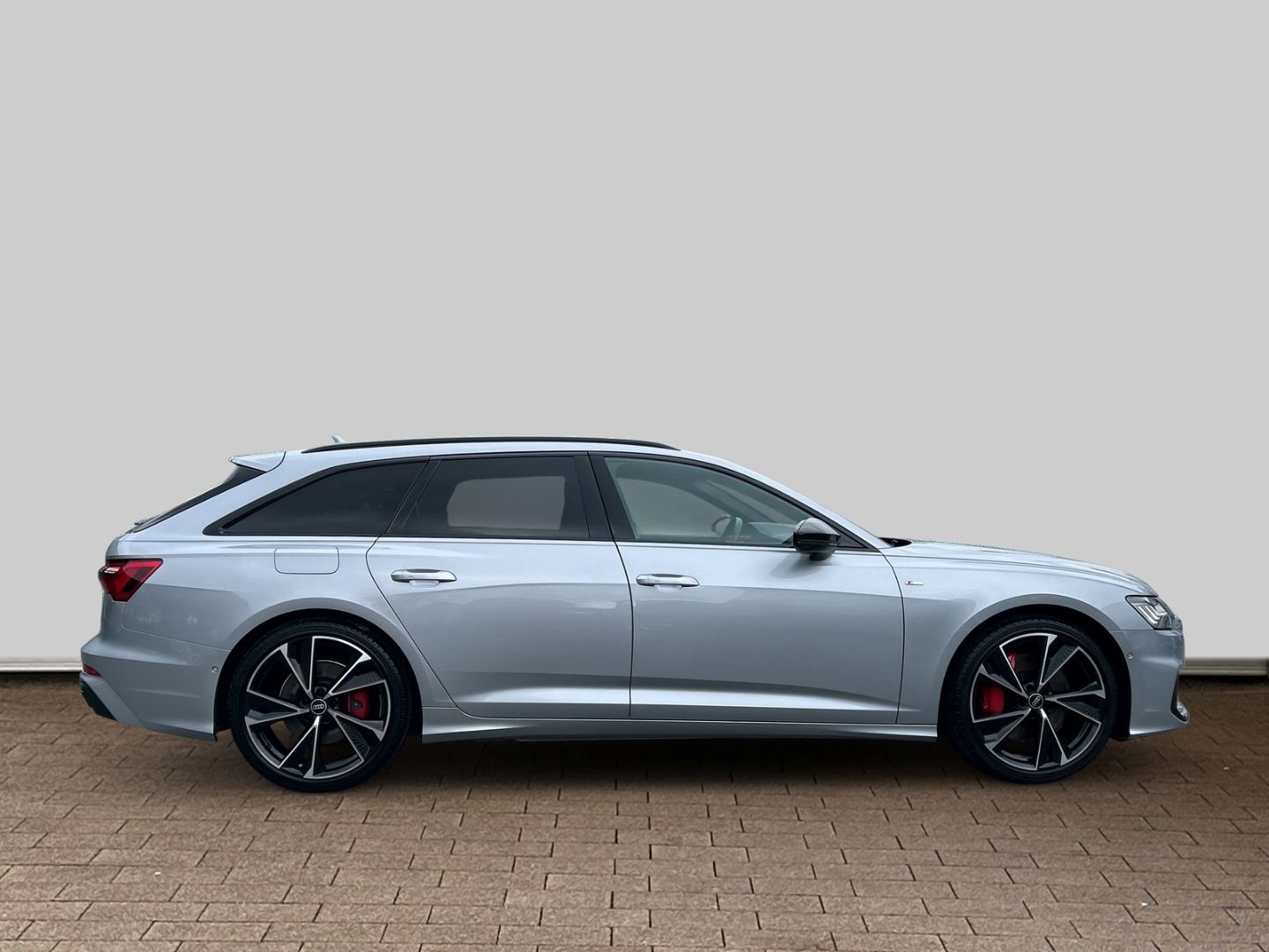 Fahrzeugabbildung Audi A6 Avant 55 2.0 TFSI e quattro sport