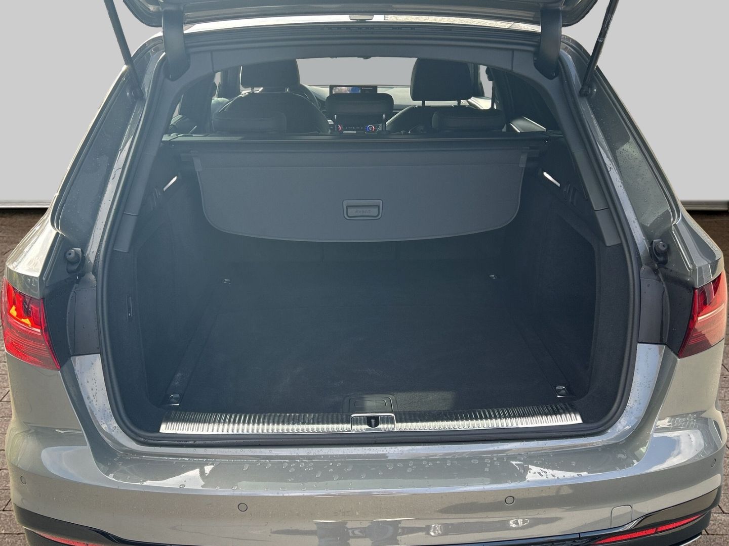 Fahrzeugabbildung Audi A4 Avant 35 TDI S Line Competition+ AHK+ Kamera
