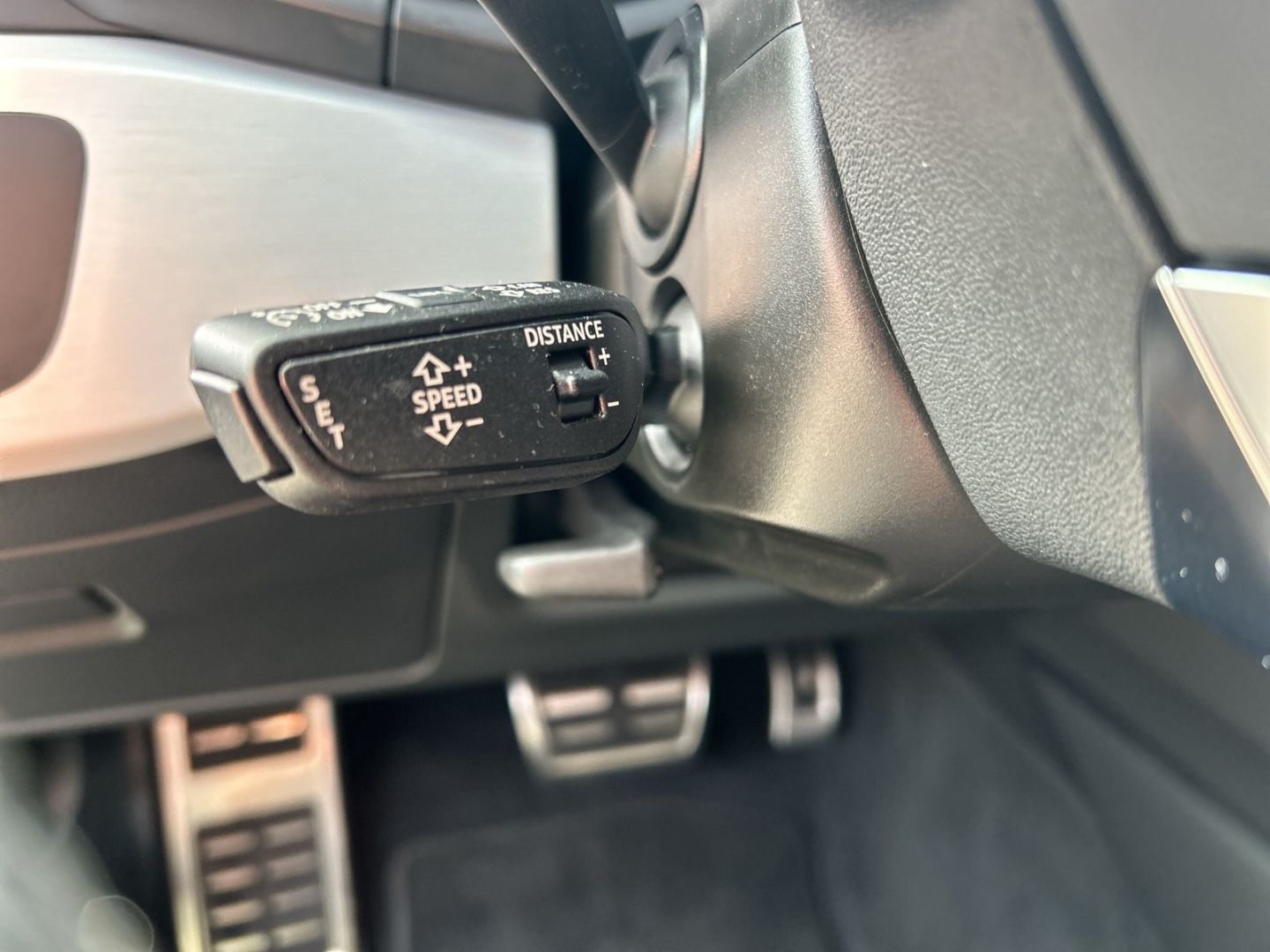 Fahrzeugabbildung Audi A4 Avant 35 TDI S Line Competition+ AHK+ Kamera