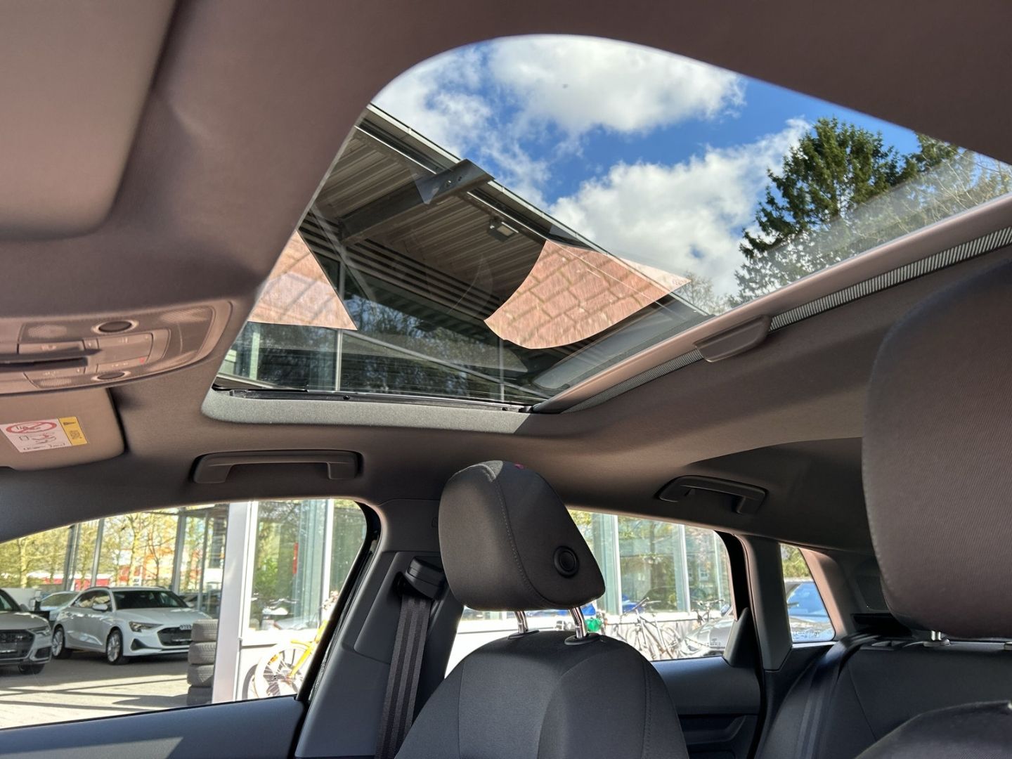 Fahrzeug 23 Fahrzeugabbildung Audi A3 line Sportback 35 TDI 6-Gang Schalter S Line