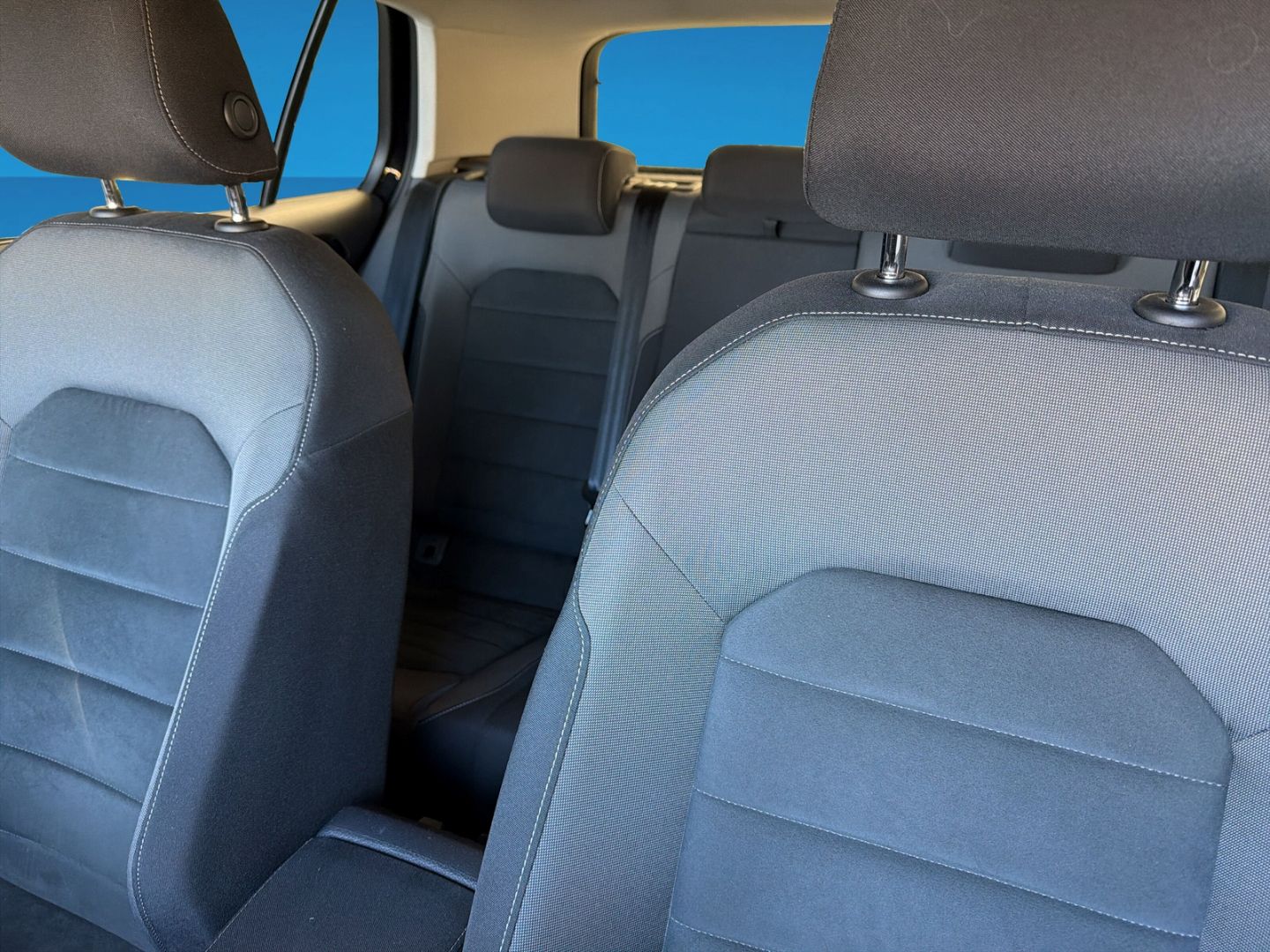 Fahrzeugabbildung Volkswagen Golf VII 1.5 TSI Highline Rear View Navi Clima