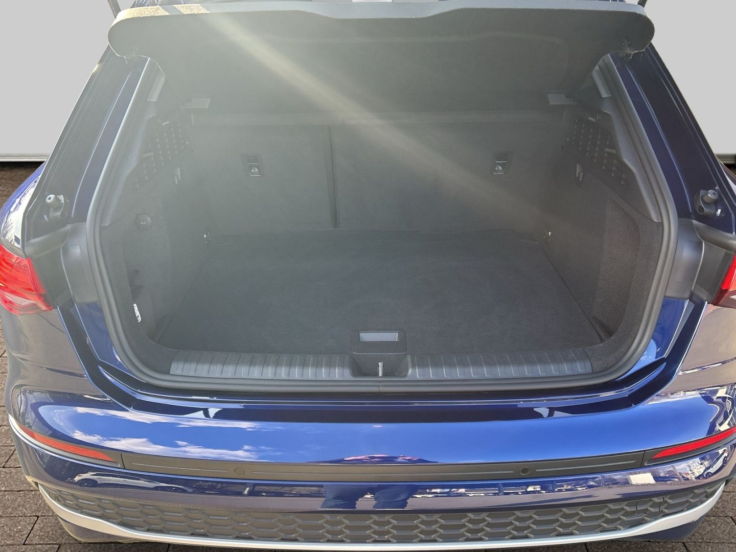 Fahrzeugabbildung Audi A3 Sportback Advanced 35 TDI NAVI+LED+ACC+CARPLA