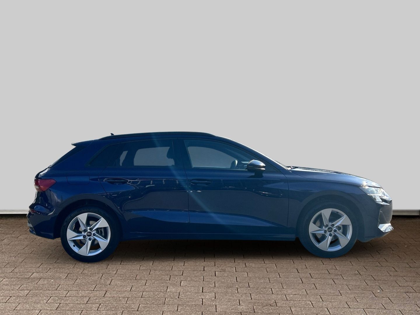 Fahrzeugabbildung Audi A3 Sportback Advanced 35 TDI NAVI+LED+ACC+CARPLA